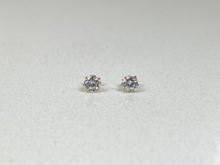 Load image into Gallery viewer, Moscow Earring
