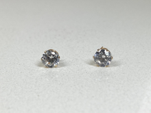 Load image into Gallery viewer, Moscow Earring
