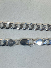 Load image into Gallery viewer, Everest Chain
